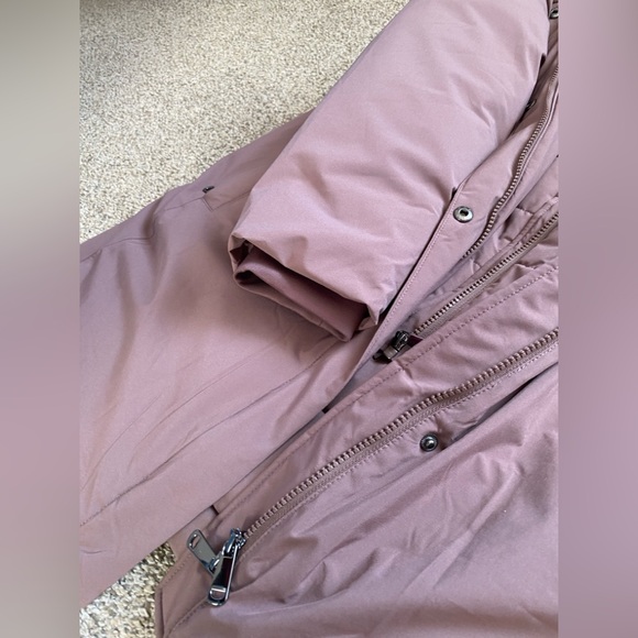 Reitmans M Warm Hooded Winter Puffer Coat/Jacket with built-in Zippered Vest - Picture 7 of 13